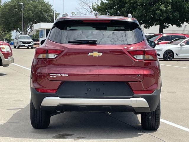 Used 2025 Chevrolet TrailBlazer LT AWD/4WD image 5