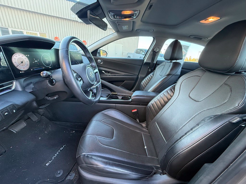 Certified 2022 Hyundai Elantra Limited FWD image 8