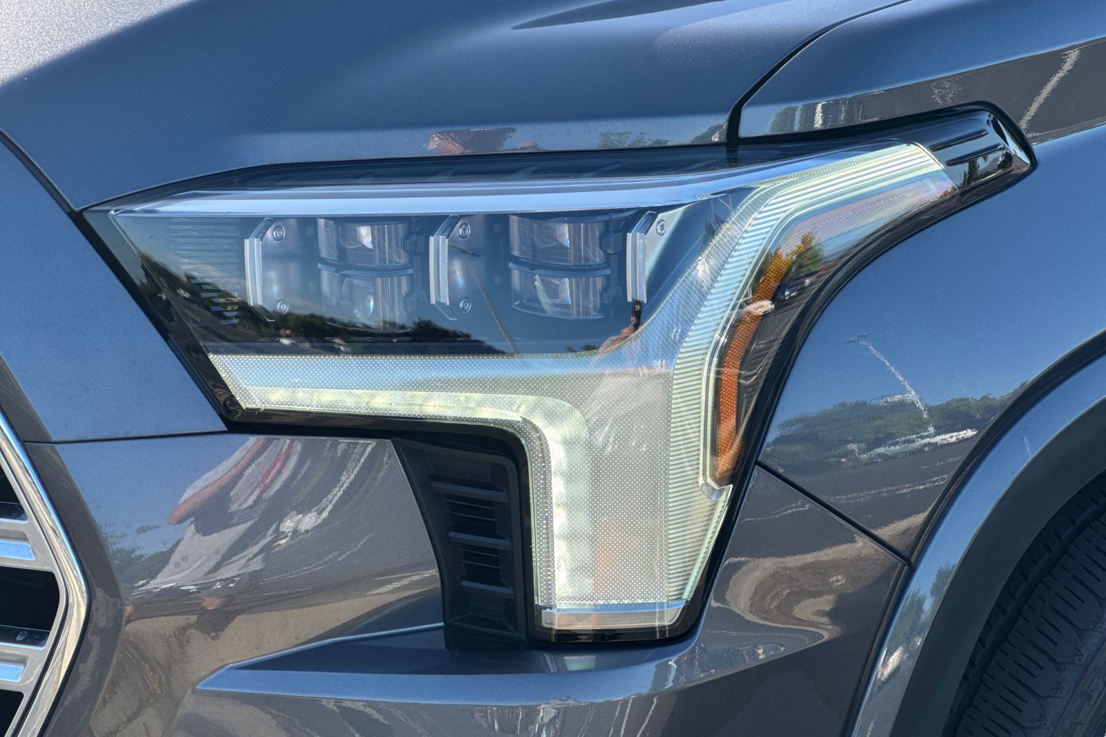 Used 2023 Toyota Sequoia Capstone AWD/4WD image 53