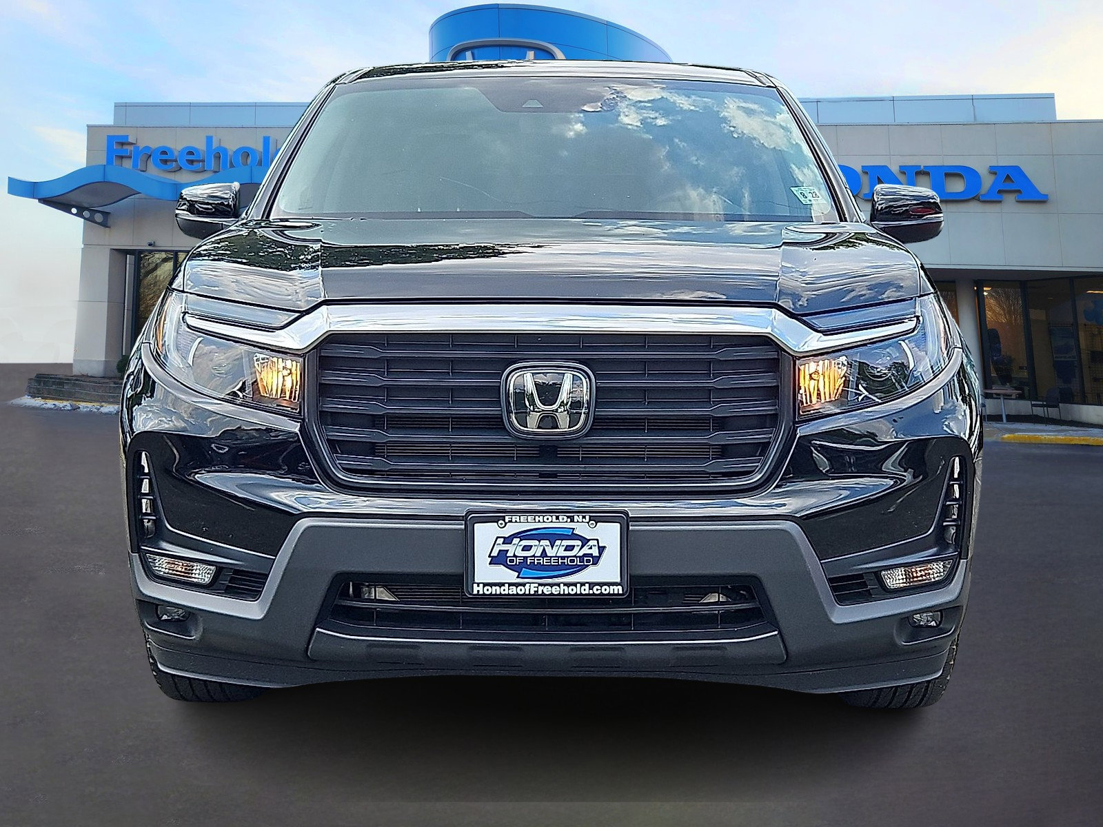 Certified 2023 Honda Ridgeline RTL image 2