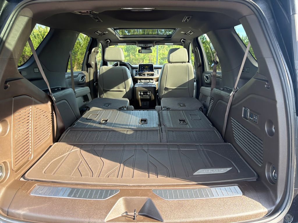 Used 2024 Chevrolet Tahoe Z71 w/ Luxury Package image 53