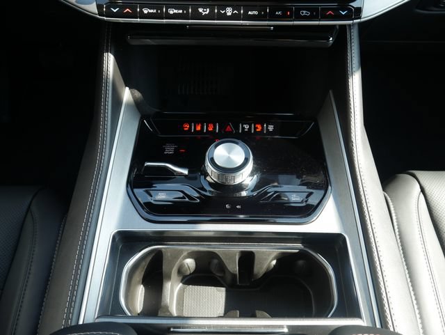 New 2026 Jeep Grand Wagoneer L 4WD w/ Premium Group I image 25