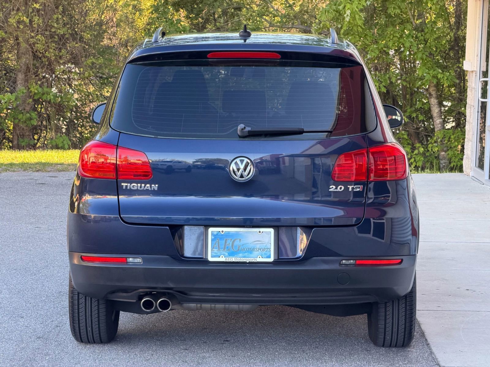 Used 2015 Volkswagen Tiguan S image 8