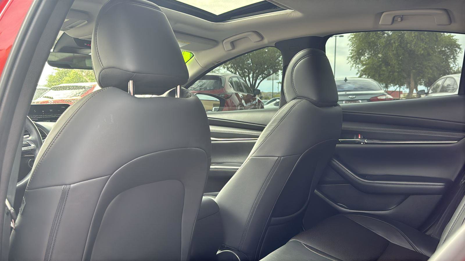 Used 2022 MAZDA MAZDA3 s image 26