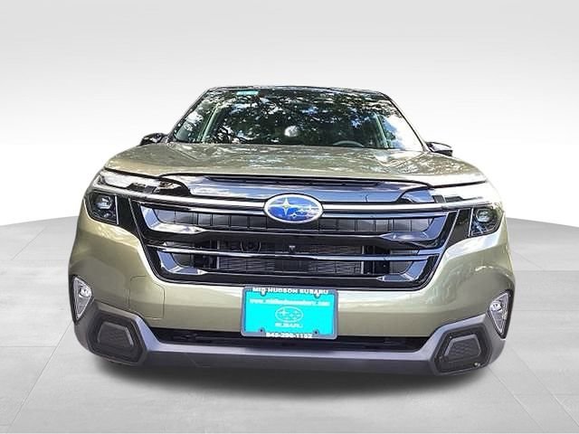 Used 2025 Subaru Forester Touring w/ Touring Package image 6