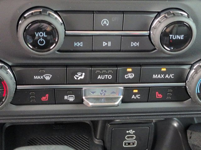 New 2026 Ford Bronco Big Bend w/ Black Diamond Package AWD/4WD image 24