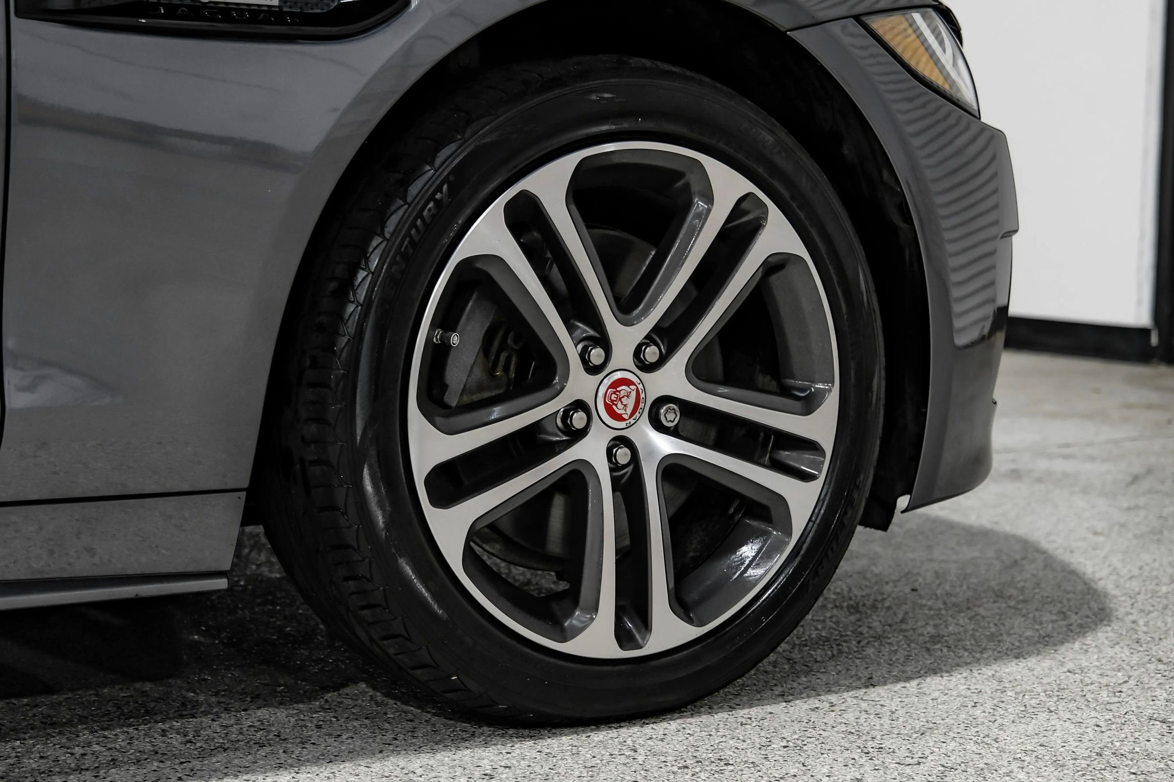 Used 2019 Jaguar XE R-Sport AWD/4WD image 67
