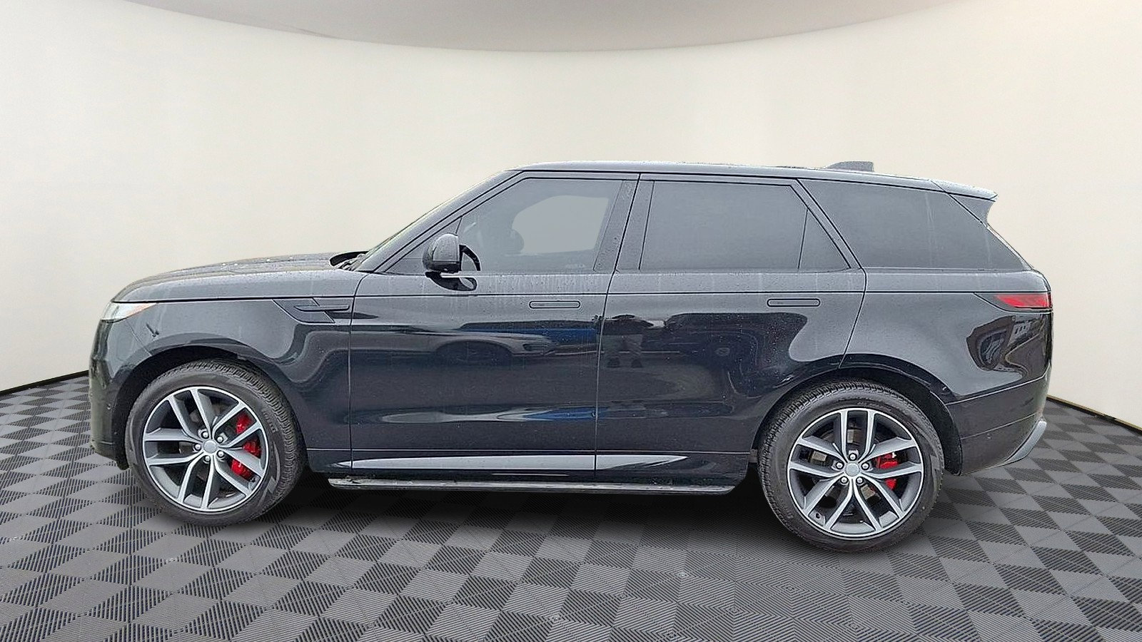 Used 2024 Land Rover Range Rover Sport Dynamic SE image 5