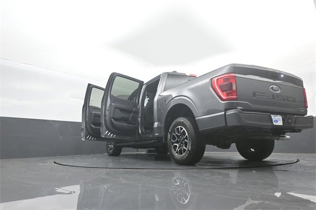 Certified 2022 Ford F150 XLT w/ Equipment Group 302A High image 38