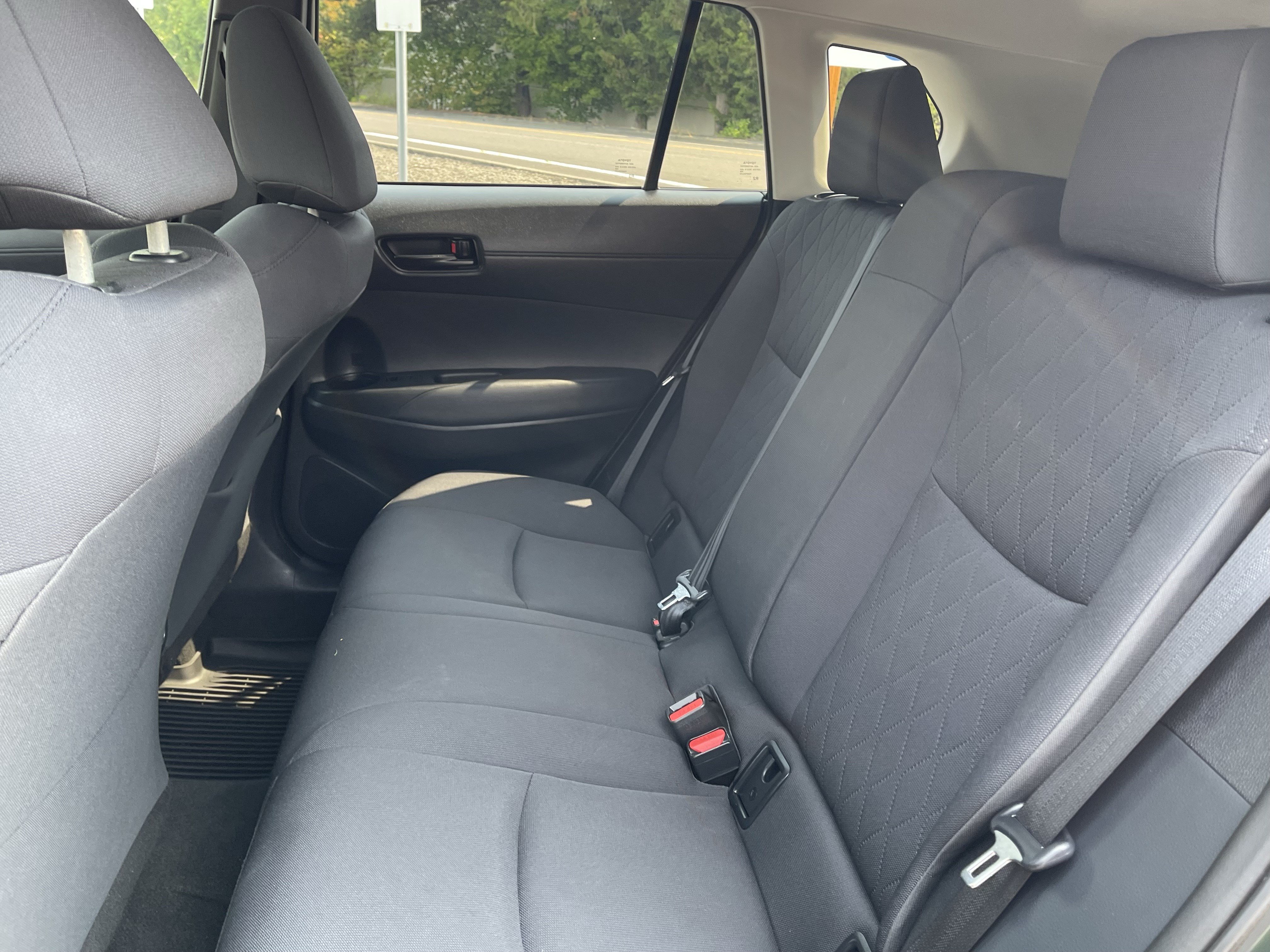 Used 2022 Toyota Corolla Cross LE w/ Moonroof Package AWD/4WD image 16