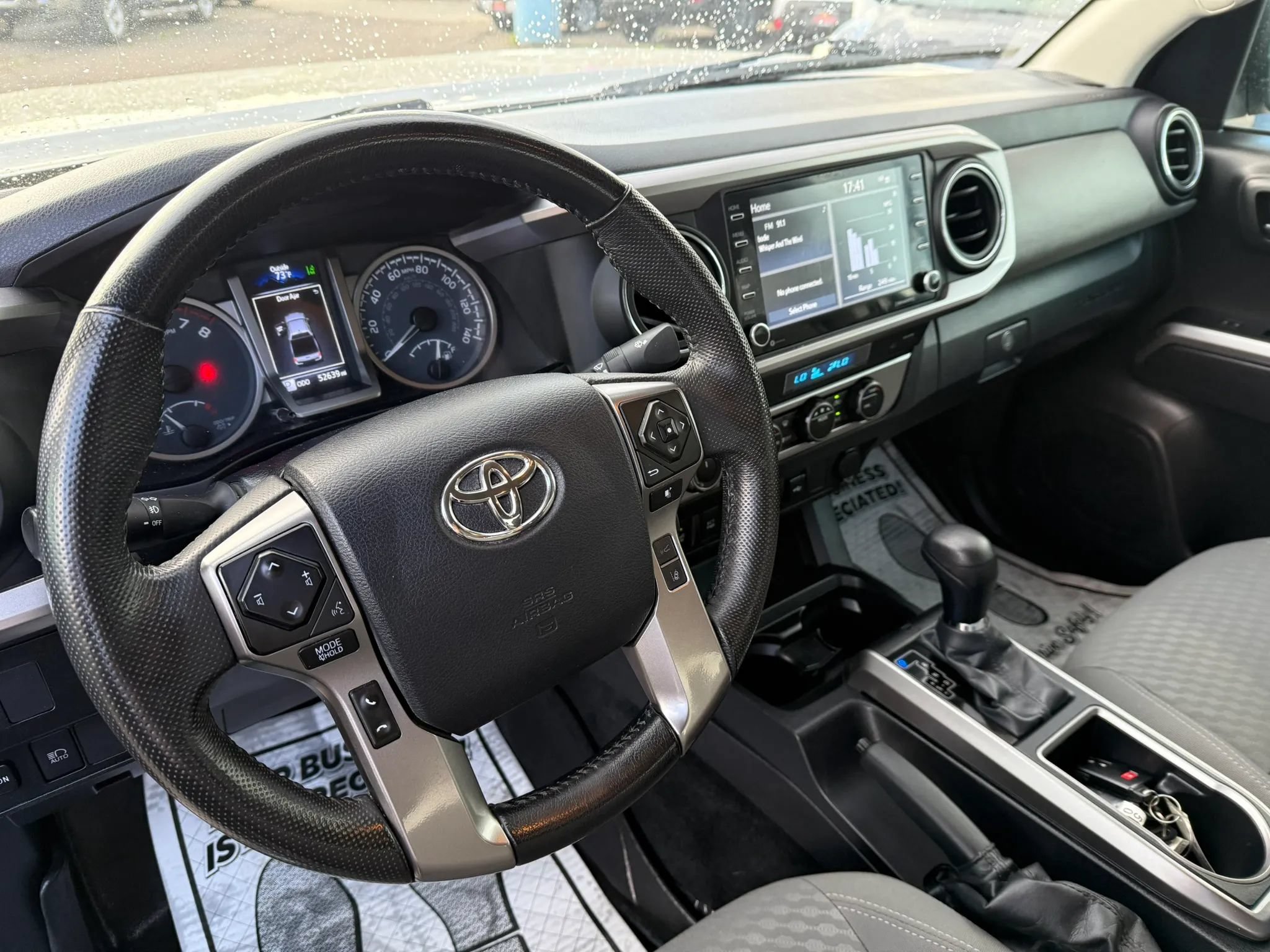 Used 2023 Toyota Tacoma SR5 w/ Technology Package AWD/4WD image 12