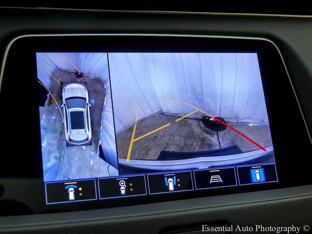 Certified 2022 Cadillac XT4 Premium Luxury w/ Enhanced Visibility Package image 17