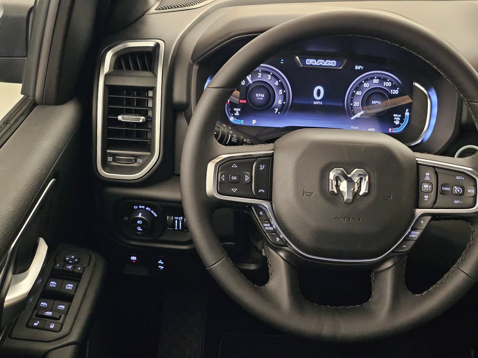 New 2026 RAM 1500 Big Horn AWD/4WD image 8