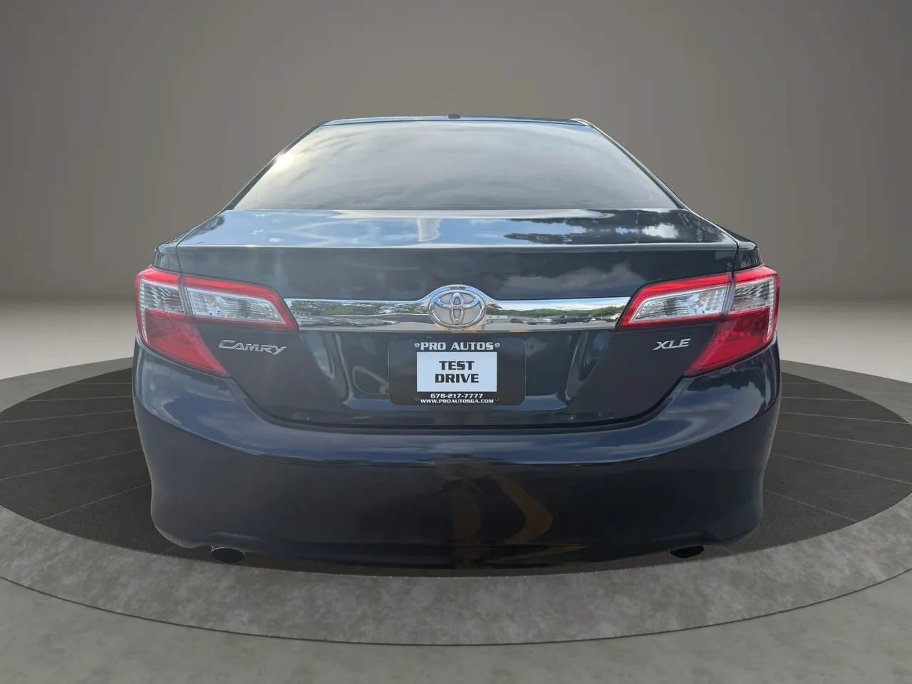 Used 2012 Toyota Camry XLE FWD image 8