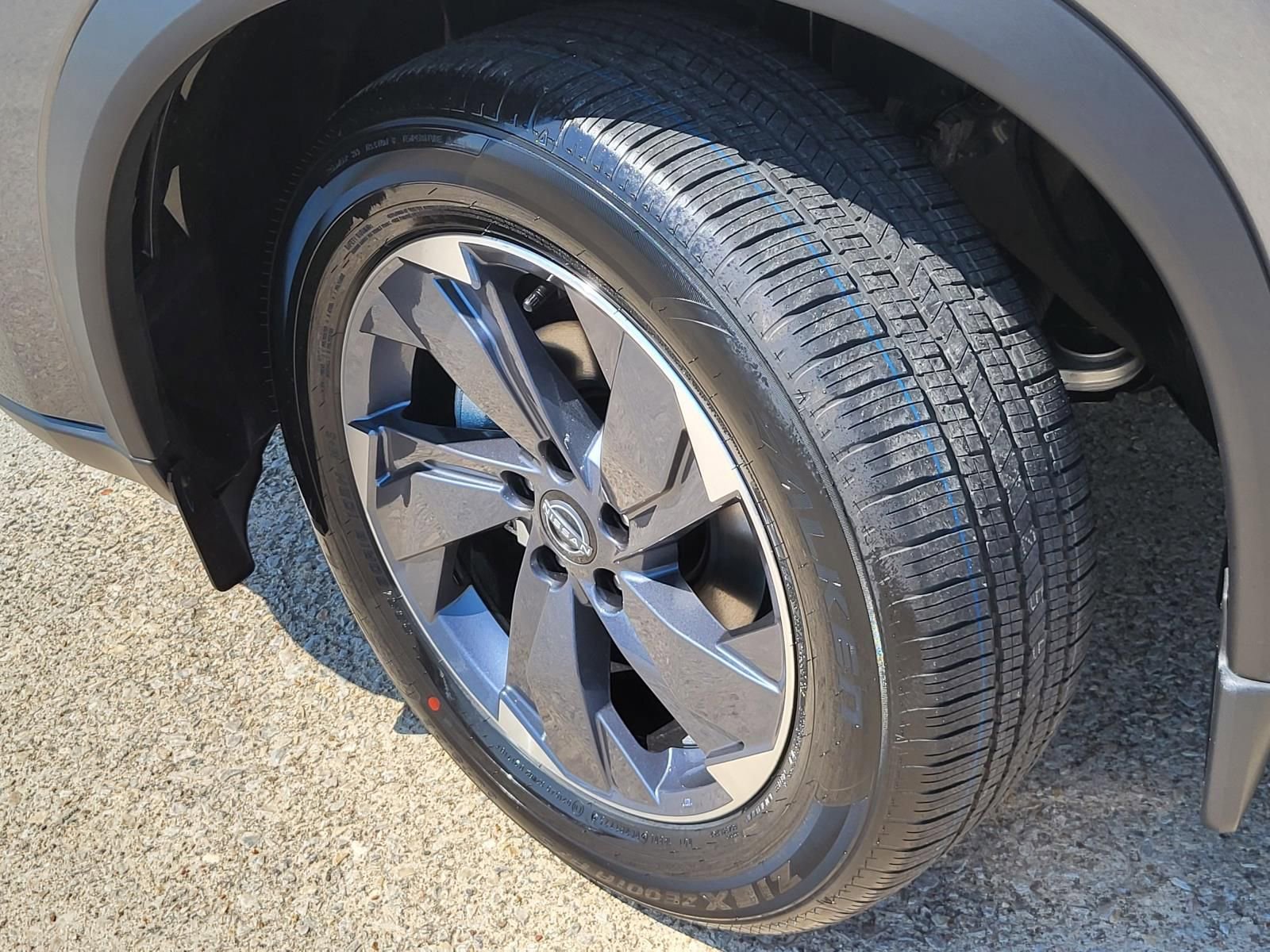 New 2026 Nissan Rogue SV image 9