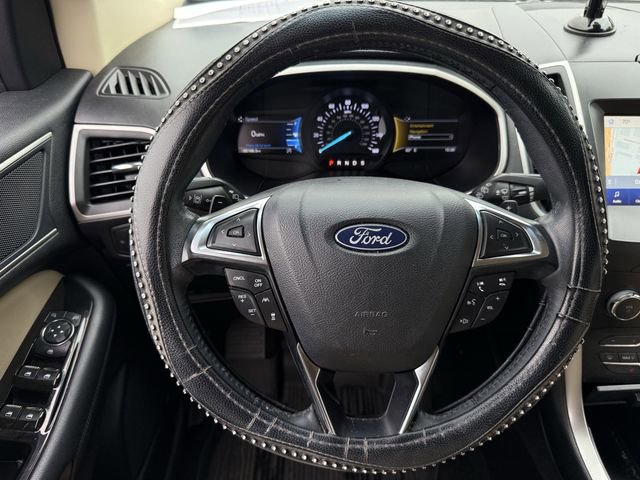 Used 2019 Ford Edge SEL w/ Equipment Group 201A AWD/4WD image 11