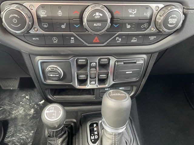 New 2026 Jeep Gladiator Sport image 19