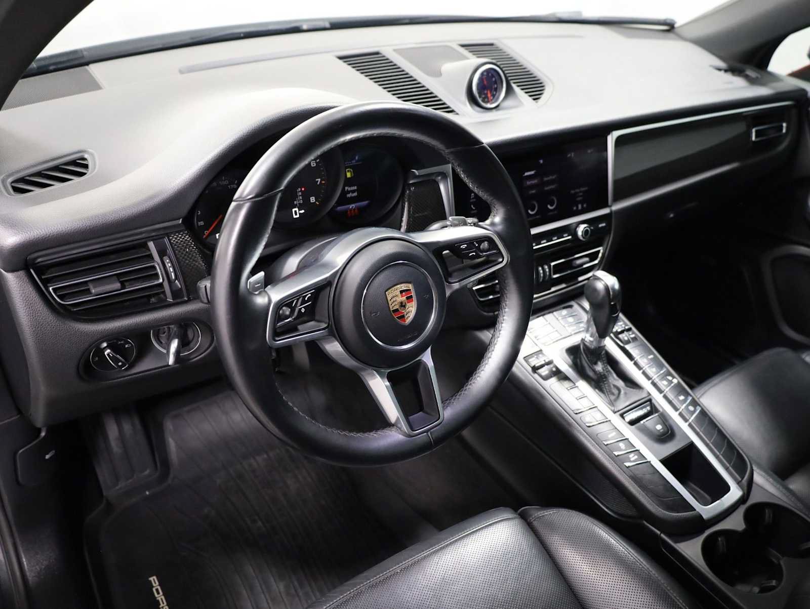 Used 2020 Porsche Macan AWD/4WD image 4