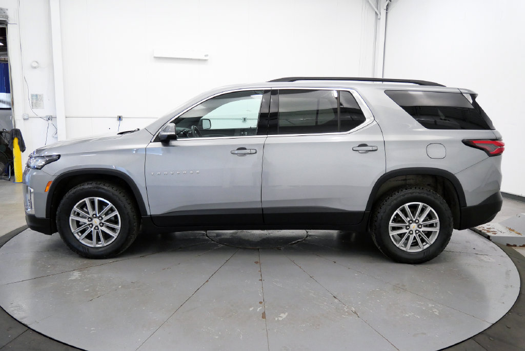 Used 2023 Chevrolet Traverse LT w/ LPO, Floor Liner Package AWD/4WD image 5