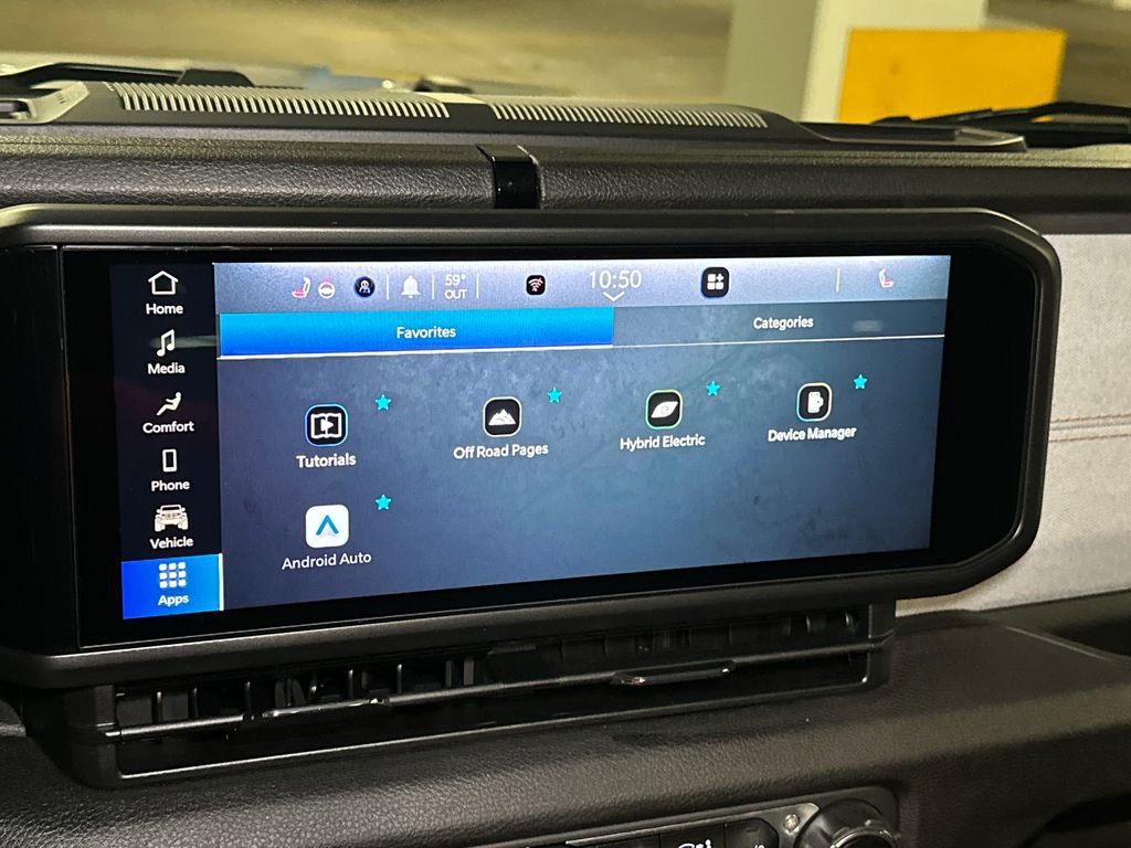 Used 2024 Jeep Wrangler Unlimited image 30