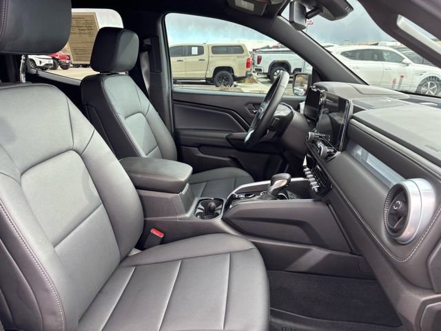 Used 2024 Chevrolet Colorado LT w/ LT Convenience Package III image 28