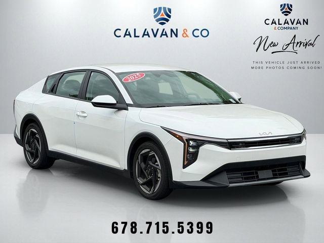 Certified 2025 Kia K4 EX FWD image 1