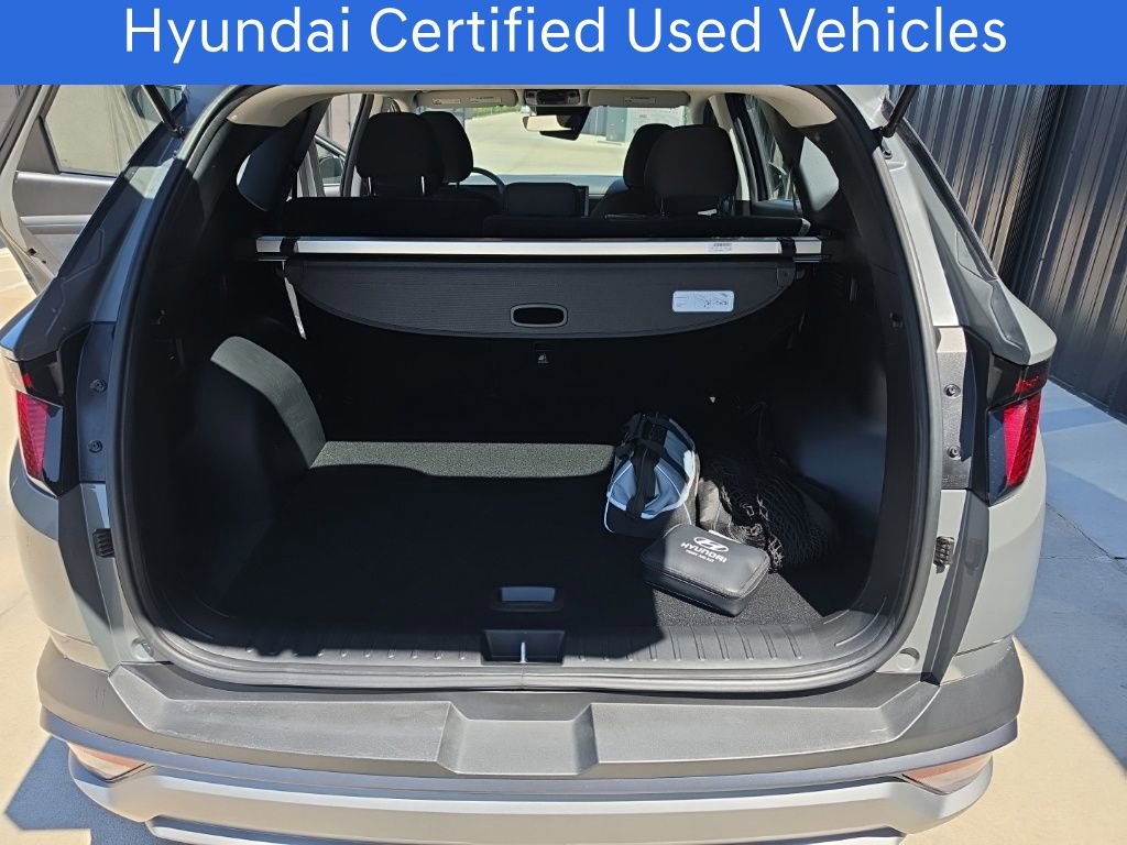 Certified 2025 Hyundai Tucson SE FWD image 12