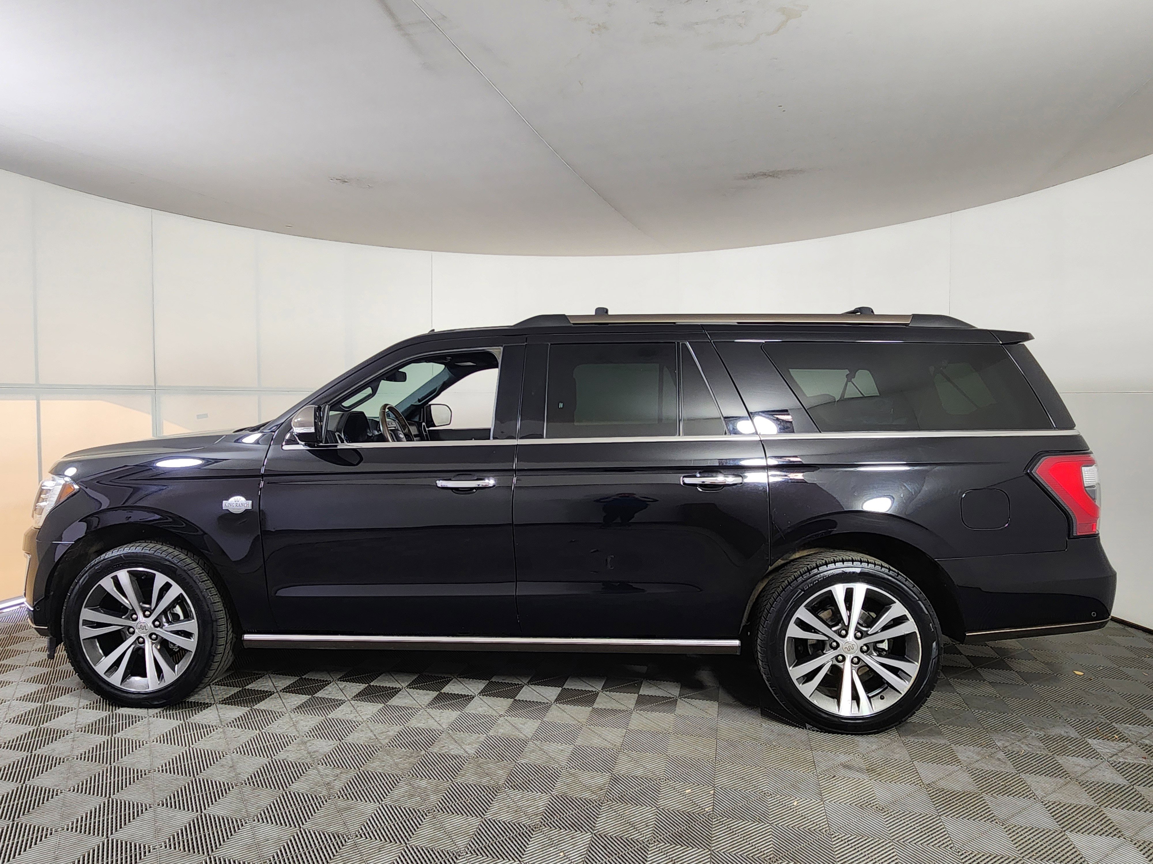 Used 2021 Ford Expedition Max King Ranch image 4