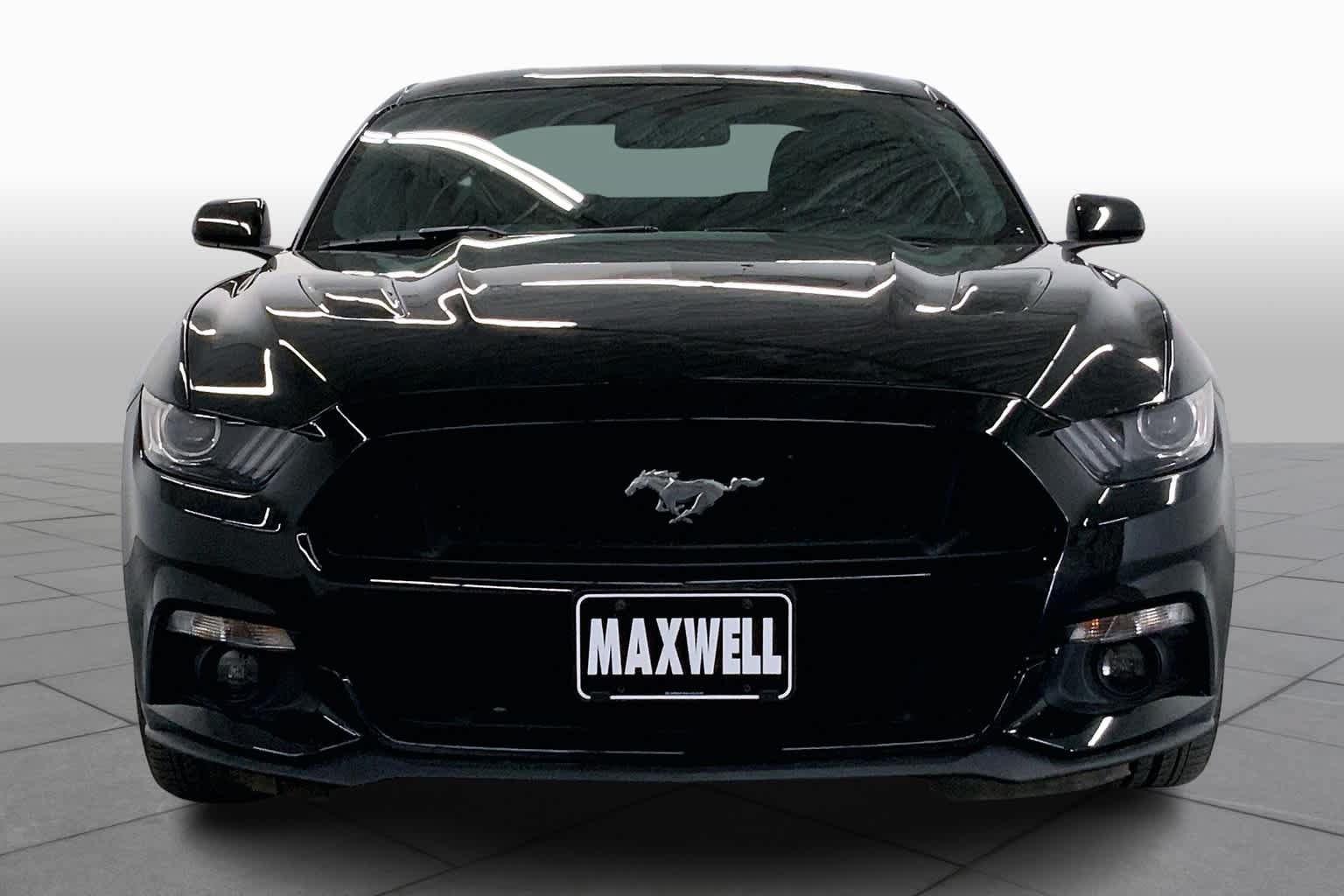 Used 2016 Ford Mustang GT RWD image 4