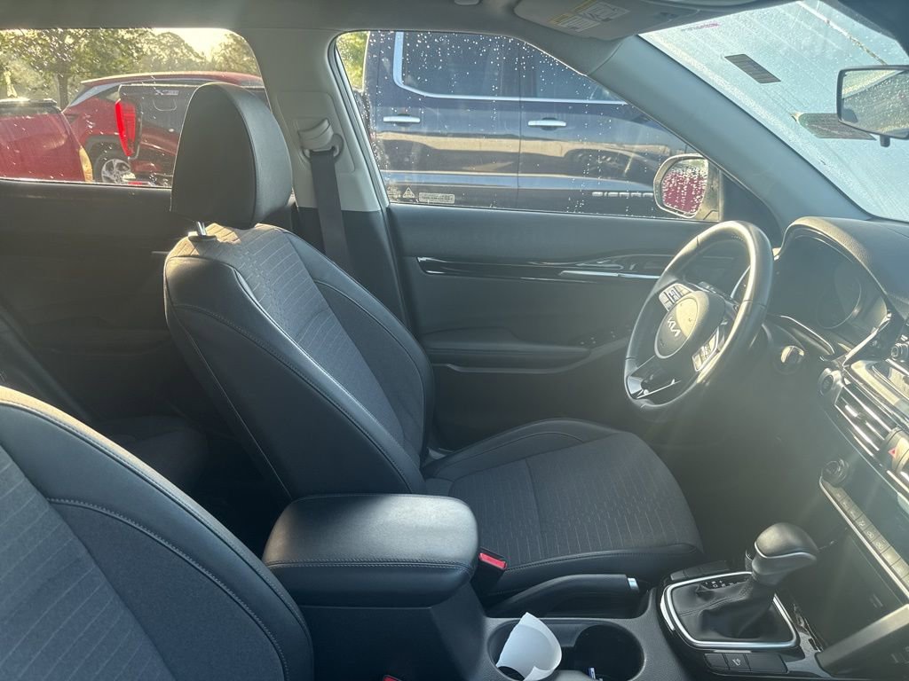 Used 2023 Kia Seltos S image 10
