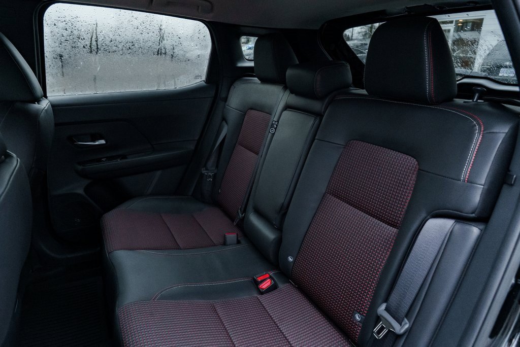 New 2026 Nissan Kicks SR image 21