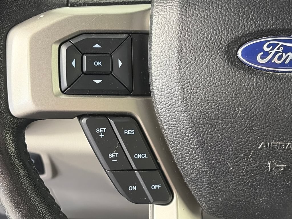 Used 2018 Ford F150 Lariat w/ Equipment Group 502A Luxury AWD/4WD image 17