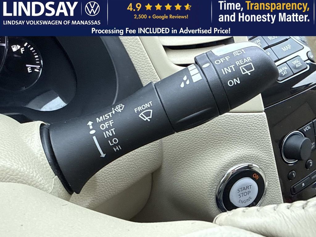 Used 2017 INFINITI QX70 AWD w/ Premium Package image 21