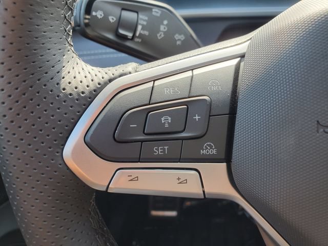 New 2026 Volkswagen Tiguan SE R-Line AWD/4WD image 21