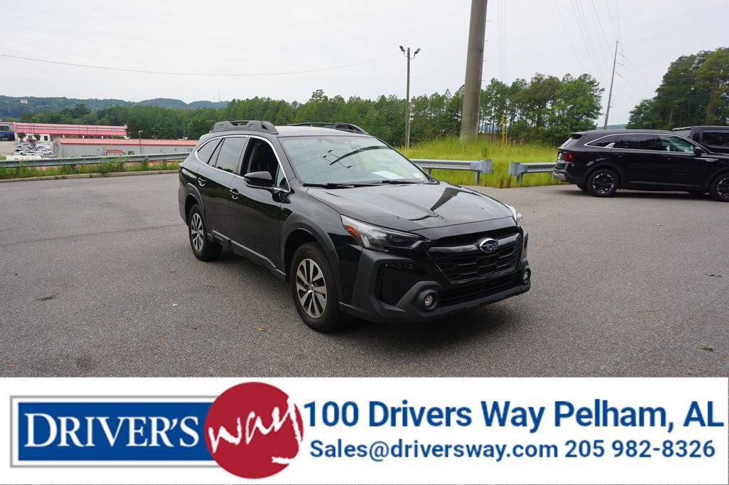 Used 2024 Subaru Outback Premium AWD/4WD image 1
