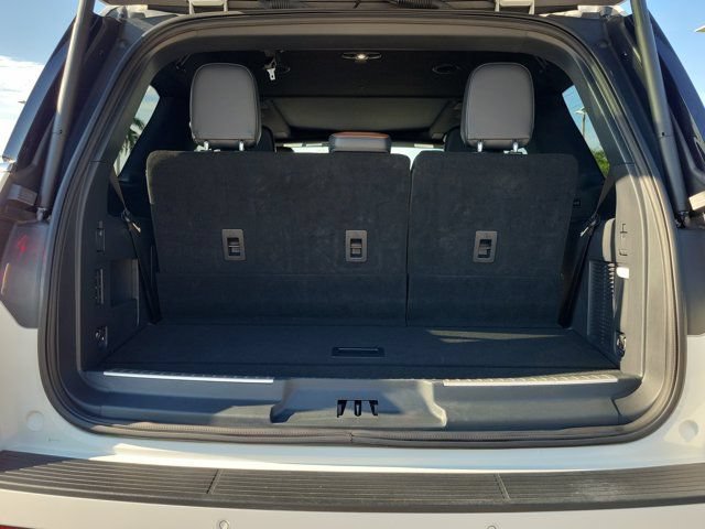 Certified 2023 Lincoln Navigator Reserve AWD/4WD image 8