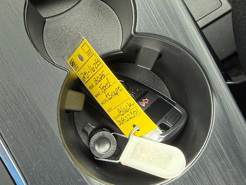 New 2025 Ford Escape Active image 25