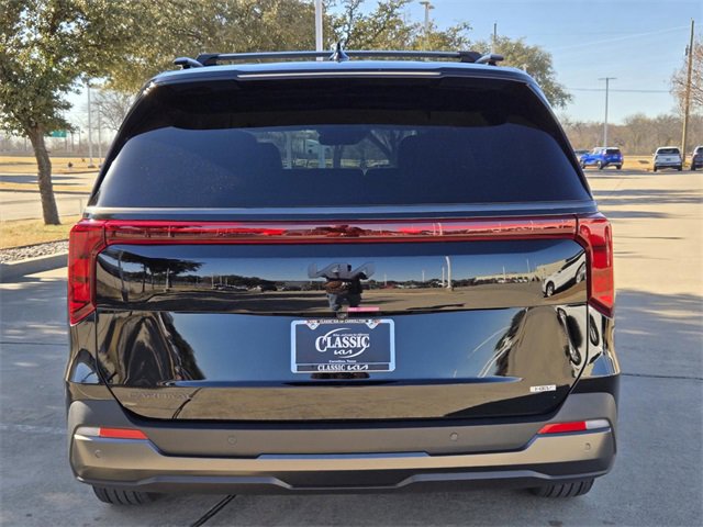 Certified 2025 Kia Carnival SX w/ SX Dark Edition Package image 5