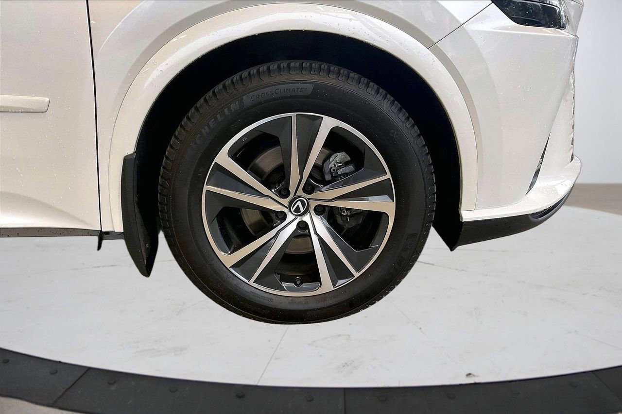 Used 2023 Lexus RX 350 Premium w/ Accessory Package image 36