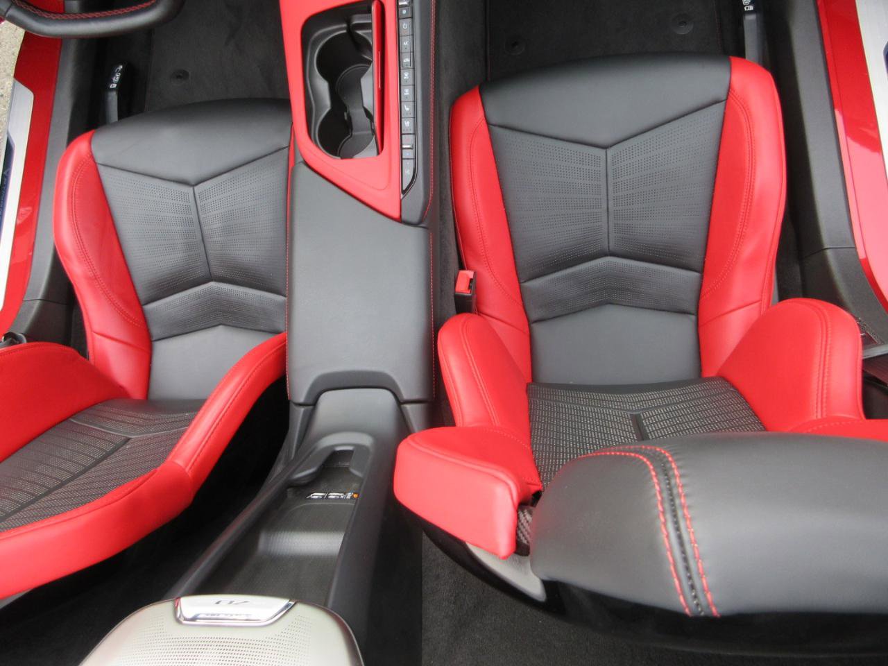 Used 2023 Chevrolet Corvette Stingray Preferred Conv w/ 2LT image 16