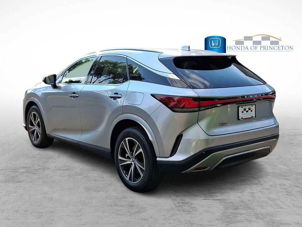 Used 2024 Lexus RX 350 Premium w/ Cold Area Package AWD/4WD image 4