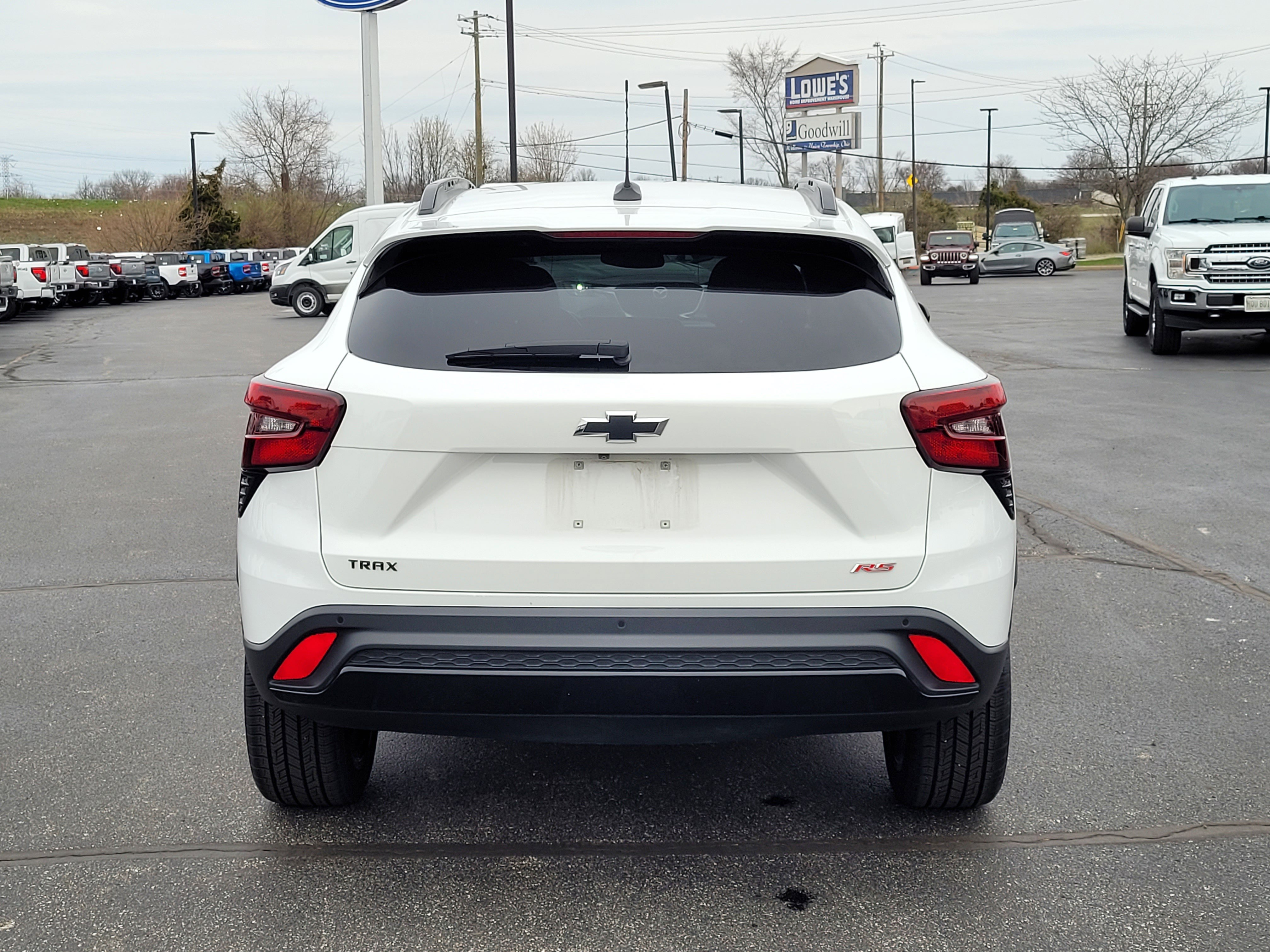 Used 2025 Chevrolet Trax RS w/ Driver Confidence Package image 5