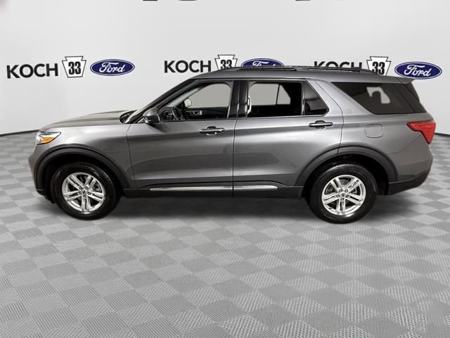 Used 2024 Ford Explorer XLT image 4