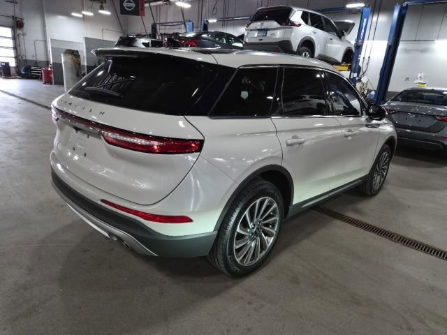 Used 2023 Lincoln Corsair Reserve w/ Equipment Group 201A image 8