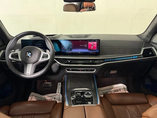 Used 2025 BMW X7 xDrive40i w/ M Sport Package AWD/4WD image 26