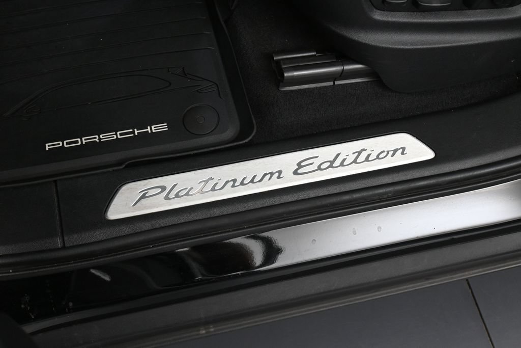 Certified 2023 Porsche Cayenne Platinum Edition AWD/4WD image 16