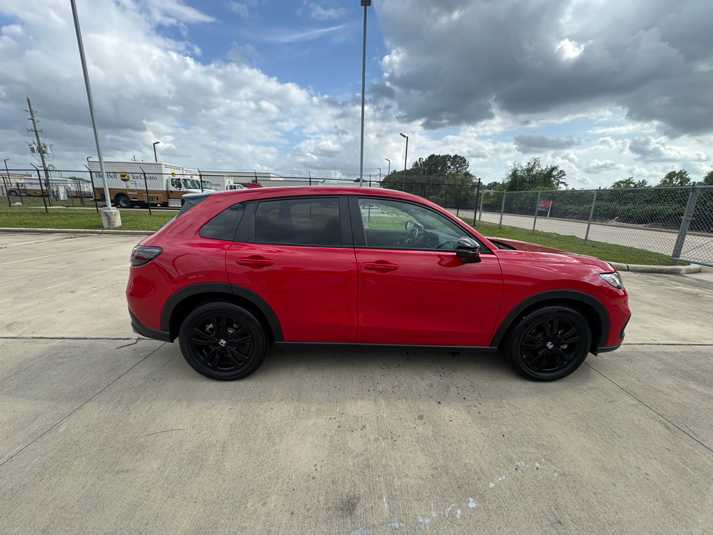 Certified 2026 Honda HR-V Sport image 9