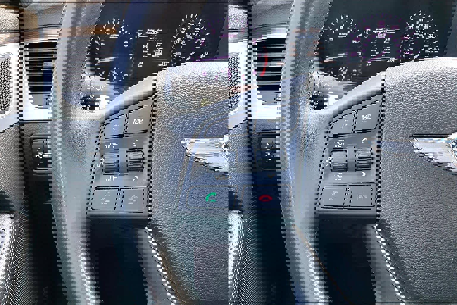 Used 2019 Genesis G80 3.8 image 21