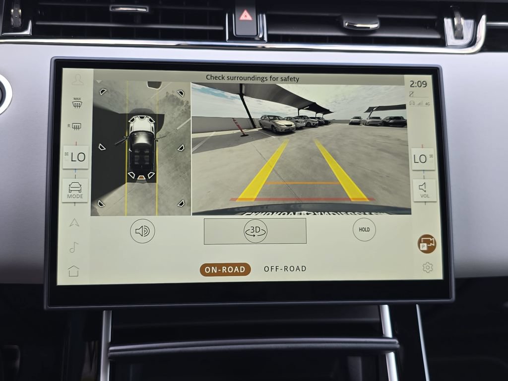 New 2026 Land Rover Range Rover Evoque Hoxton AWD/4WD image 23