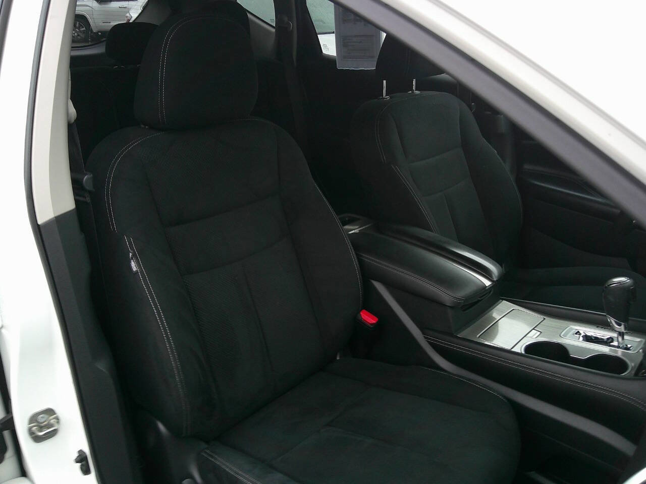 Used 2017 Nissan Murano SV image 17